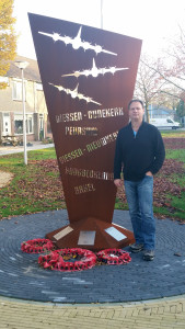 Peter den Tek war memorial (3)